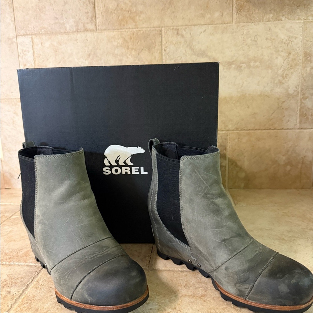 Sorel Grey and Black Ankle Boots Joan of Arctic
